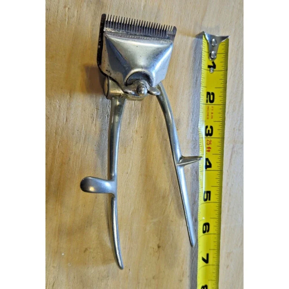 Vintage Oster Model 105 Hand Hair Clippers Antique Barber Tool Made in USA